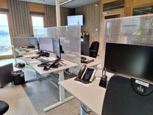 Akoestische Bureauscherm Rosso Acoustics CP30 – Transparant kantoor, rust en geluddemping
