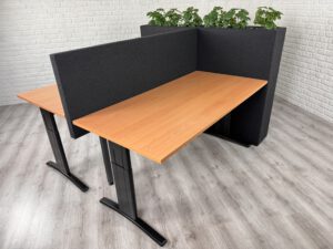Akoestische Planten divider met bureauscherm